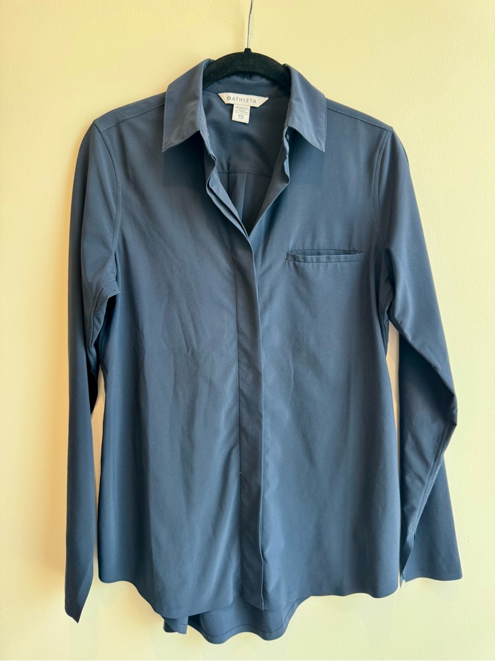Athleta Navy Long-Sleeve Dress Shirt
